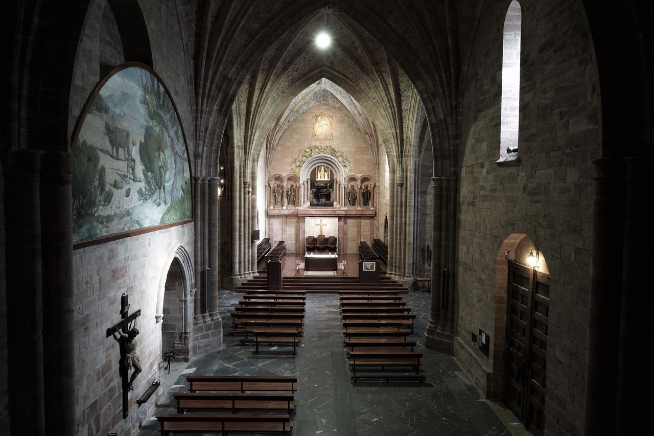 Monasterio De Santa Maria De Valvanera Anguiano Eksteriør billede