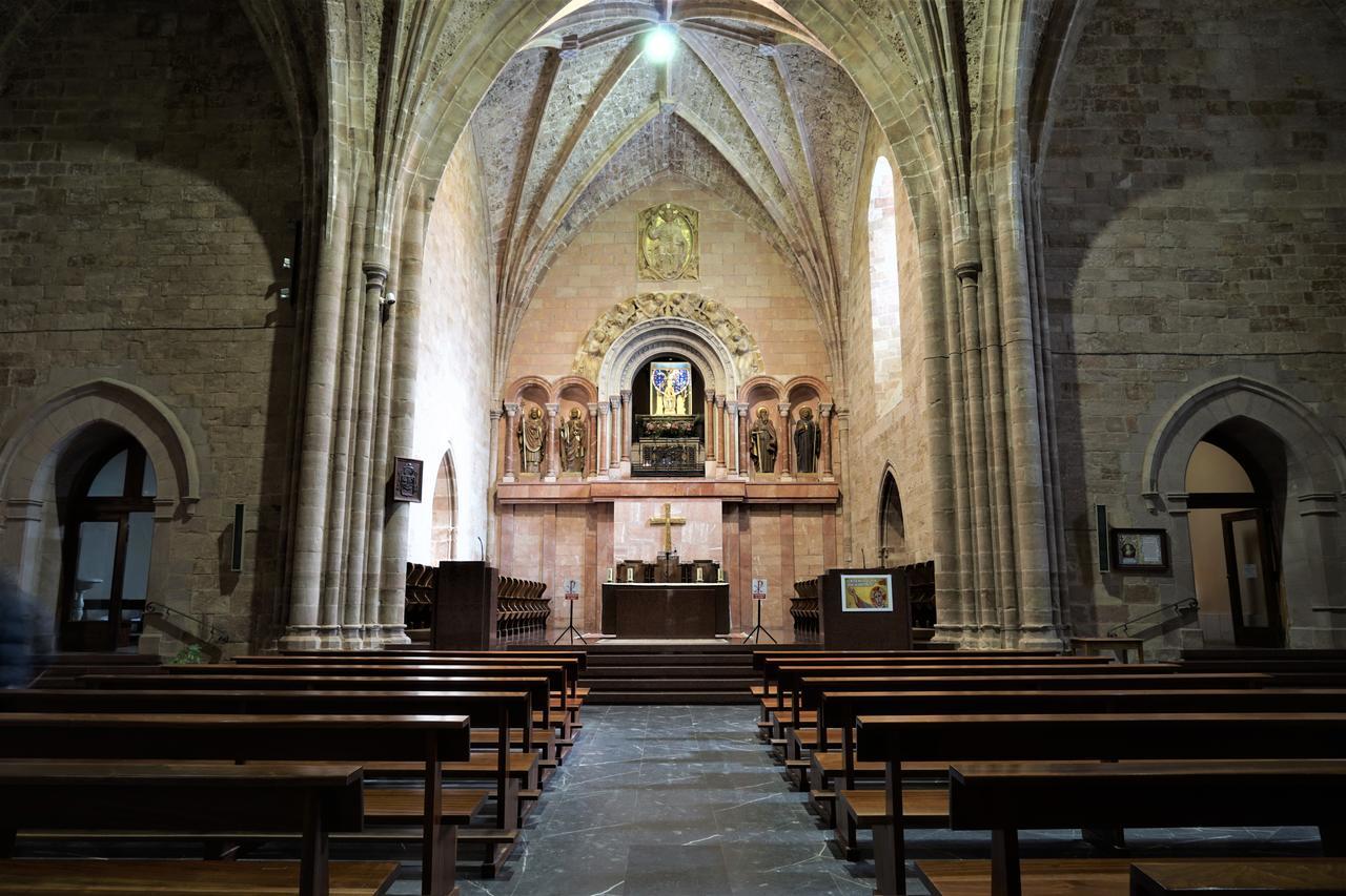 Monasterio De Santa Maria De Valvanera Anguiano Eksteriør billede