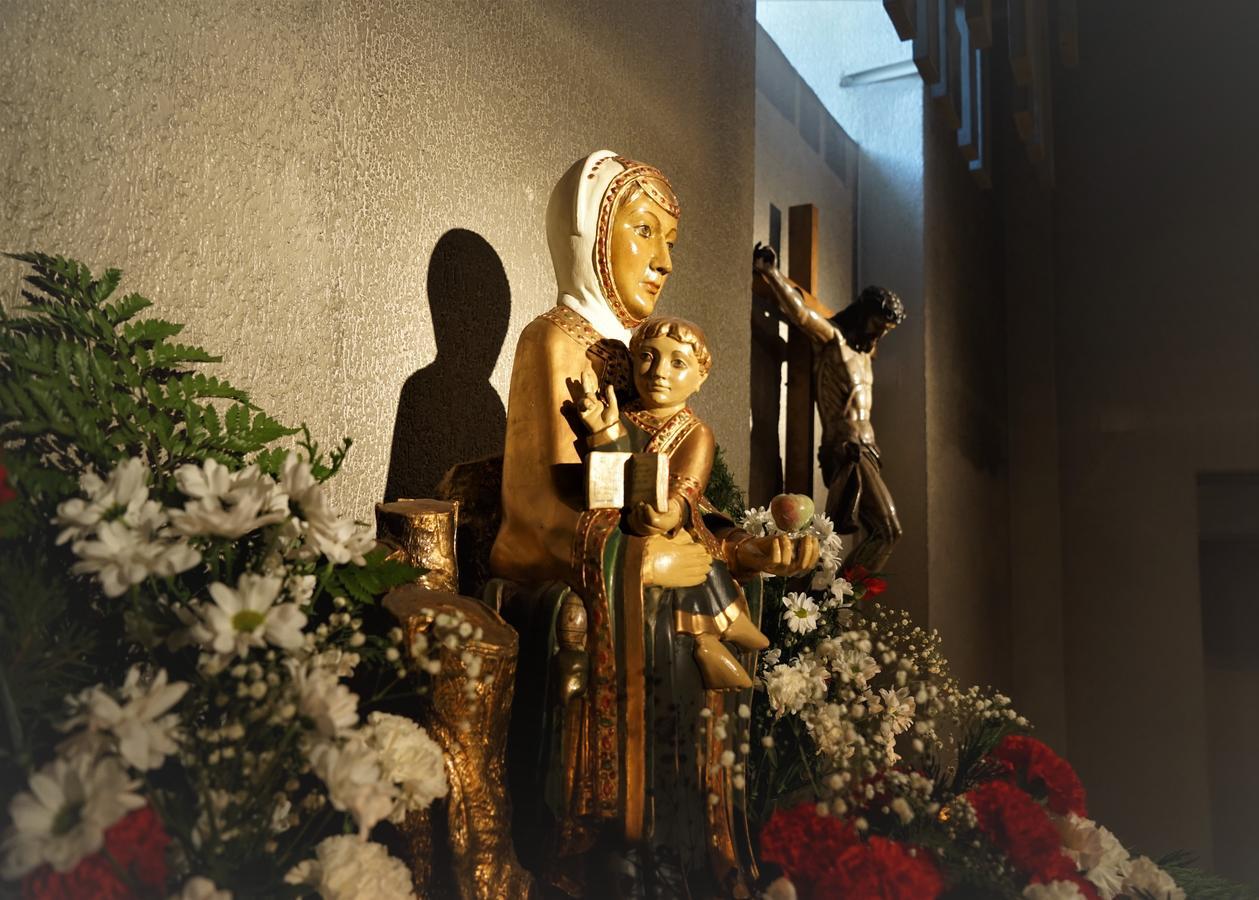 Monasterio De Santa Maria De Valvanera Anguiano Eksteriør billede